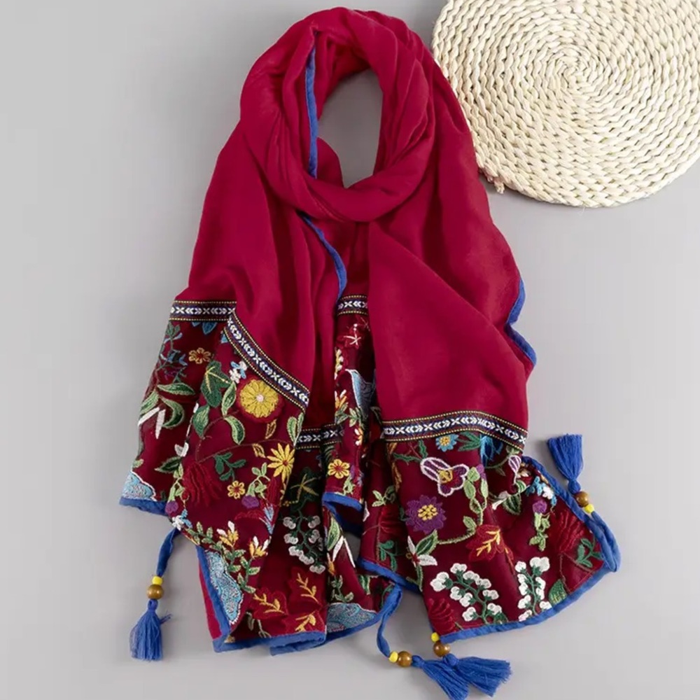 Embroidered scarfs - Picture 3 of 10